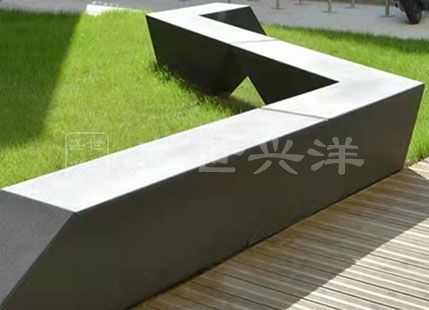 树池与坐凳的完美结合——让人眼前一亮